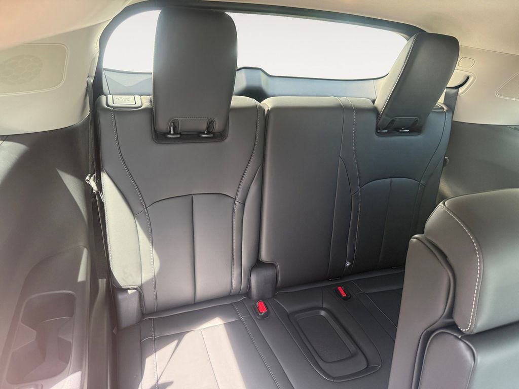 Used 2025 INFINITI QX60 Pure image 31