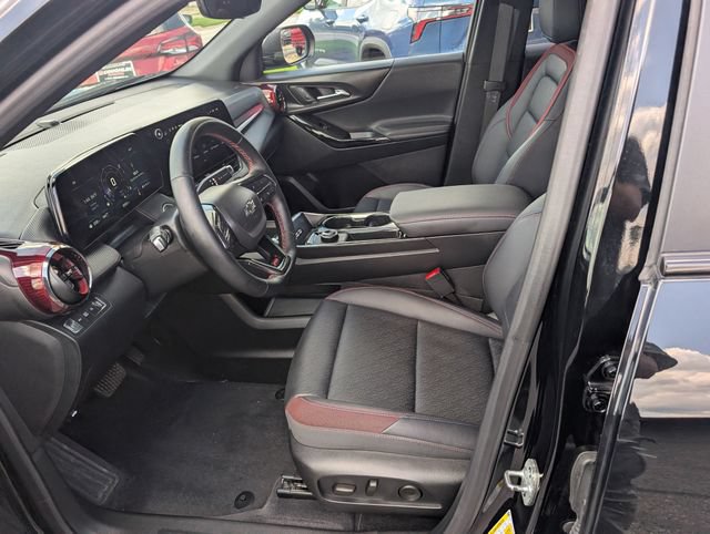Used 2025 Chevrolet Equinox RS w/ Safety and Technology Package AWD/4WD image 17