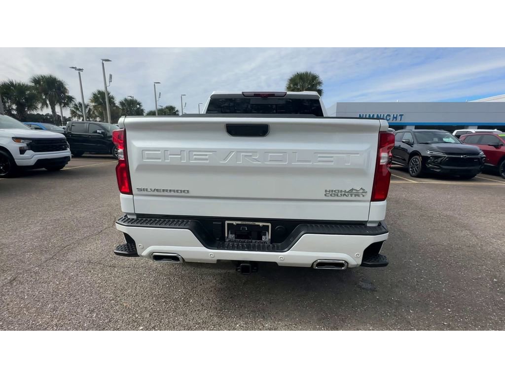 Used 2025 Chevrolet Silverado 1500 High Country image 3