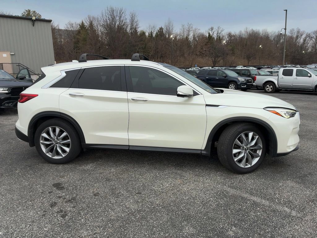 Used 2019 INFINITI QX50 Essential w/ Premium Heat Package image 4