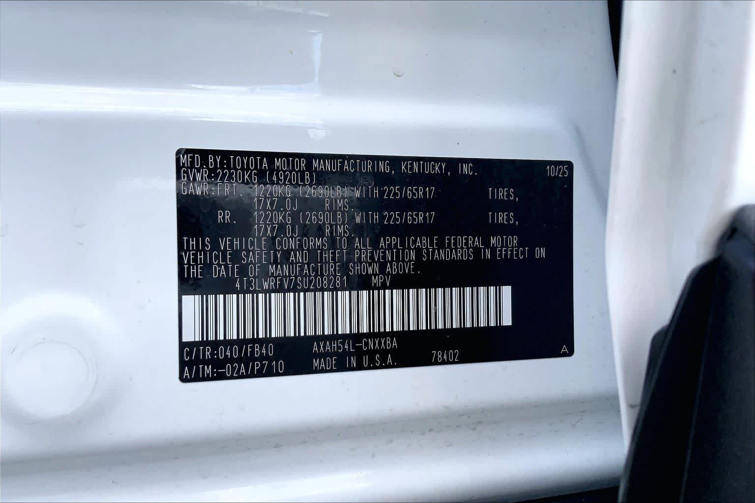 Certified 2025 Toyota RAV4 LE AWD/4WD image 36