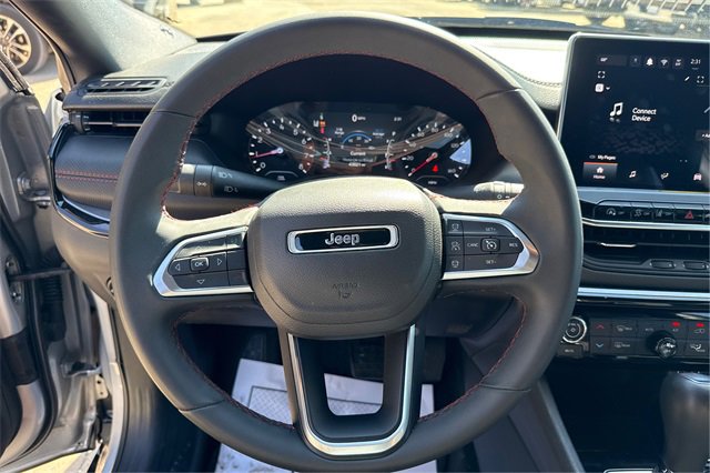 Used 2024 Jeep Compass Trailhawk image 16