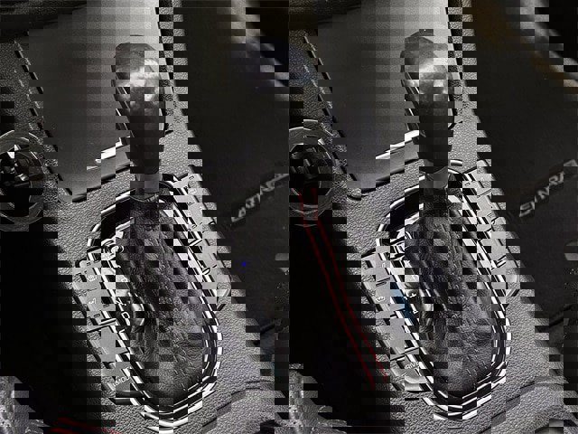 Used 2018 Hyundai Elantra GT Sport w/ Sport Tech Package 04 image 24