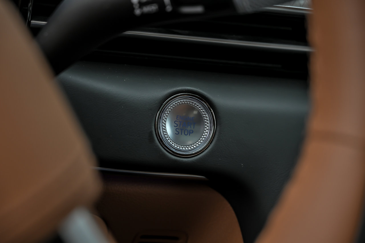 Used 2025 Genesis GV80 3.5T Prestige image 43