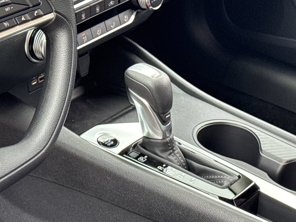 New 2026 Nissan Altima 2.5 SV FWD image 14