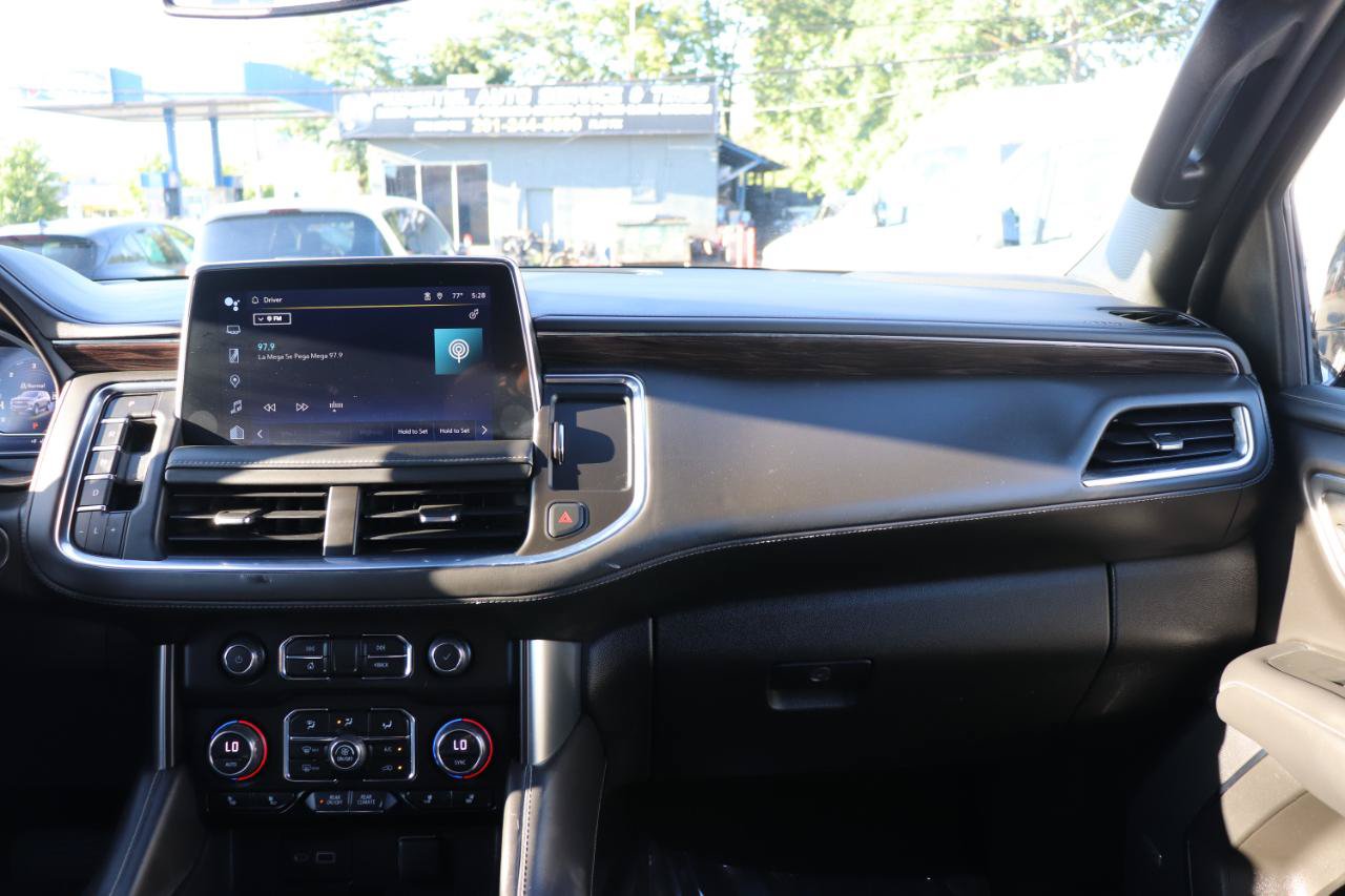 Used 2023 Chevrolet Suburban LT AWD/4WD image 20