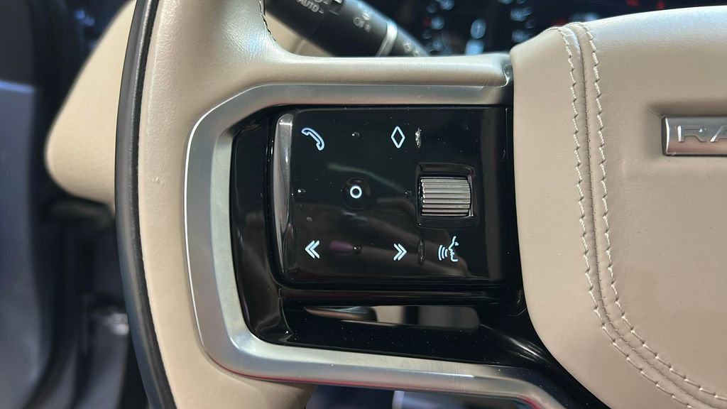 Used 2023 Land Rover Range Rover Velar R-Dynamic S image 24