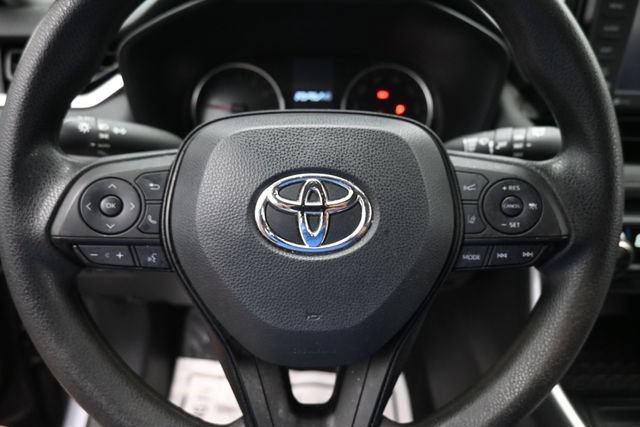 Used 2022 Toyota RAV4 XLE AWD/4WD image 13