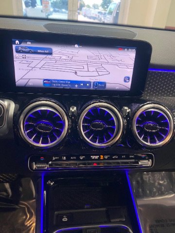 Used 2025 Mercedes-Benz GLB 250 image 23