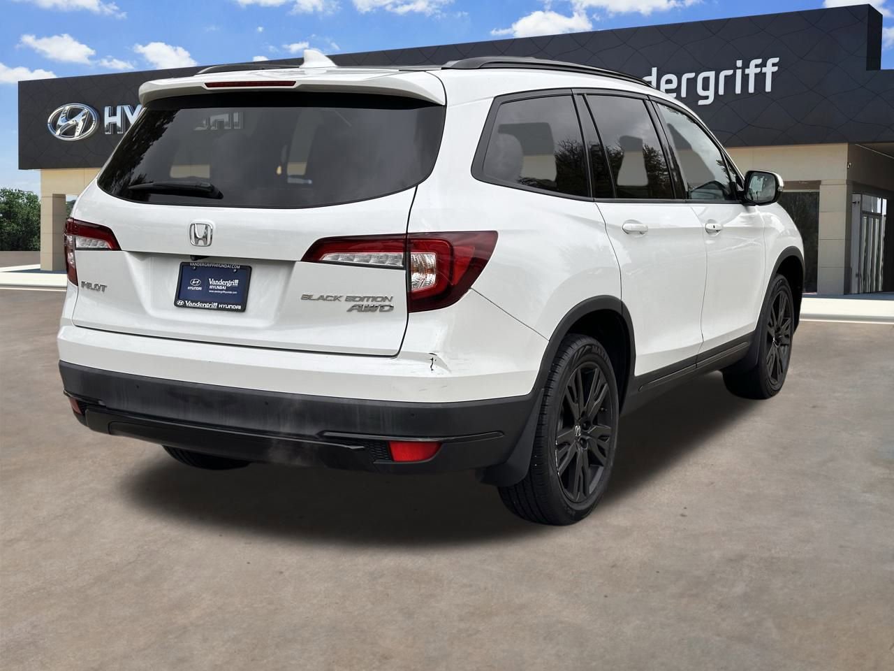 Used 2022 Honda Pilot Black Edition image 14