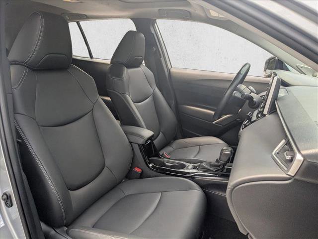 Used 2022 Toyota Corolla Cross XLE image 22