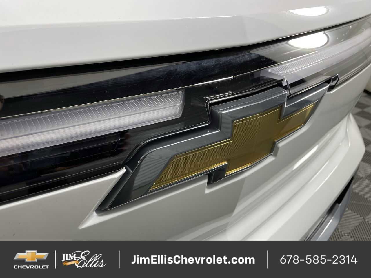 New 2025 Chevrolet Silverado EV LT image 60