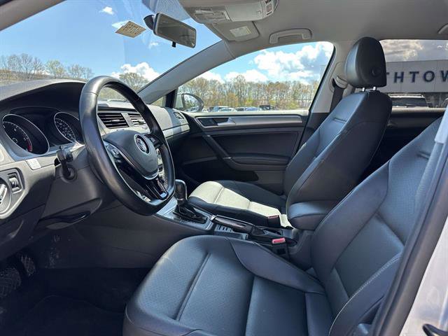 Used 2015 Volkswagen Golf TDI S image 13