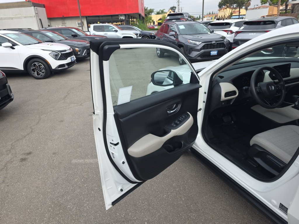 Used 2026 Honda HR-V LX image 10