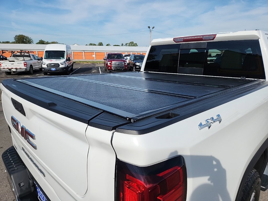 Used 2019 GMC Sierra 1500 SLT w/ SLT Premium Plus Package AWD/4WD image 6