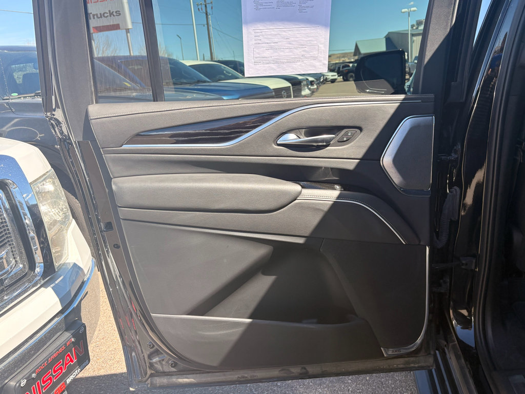 Used 2021 Cadillac Escalade ESV Sport w/ Driver Assist Tech Package AWD/4WD image 14