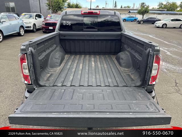 Used 2018 GMC Canyon SLE w/ SLE Convenience Package RWD image 11
