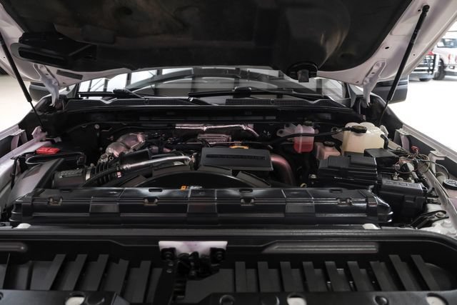 Used 2022 GMC Sierra 3500 Denali AWD/4WD image 7
