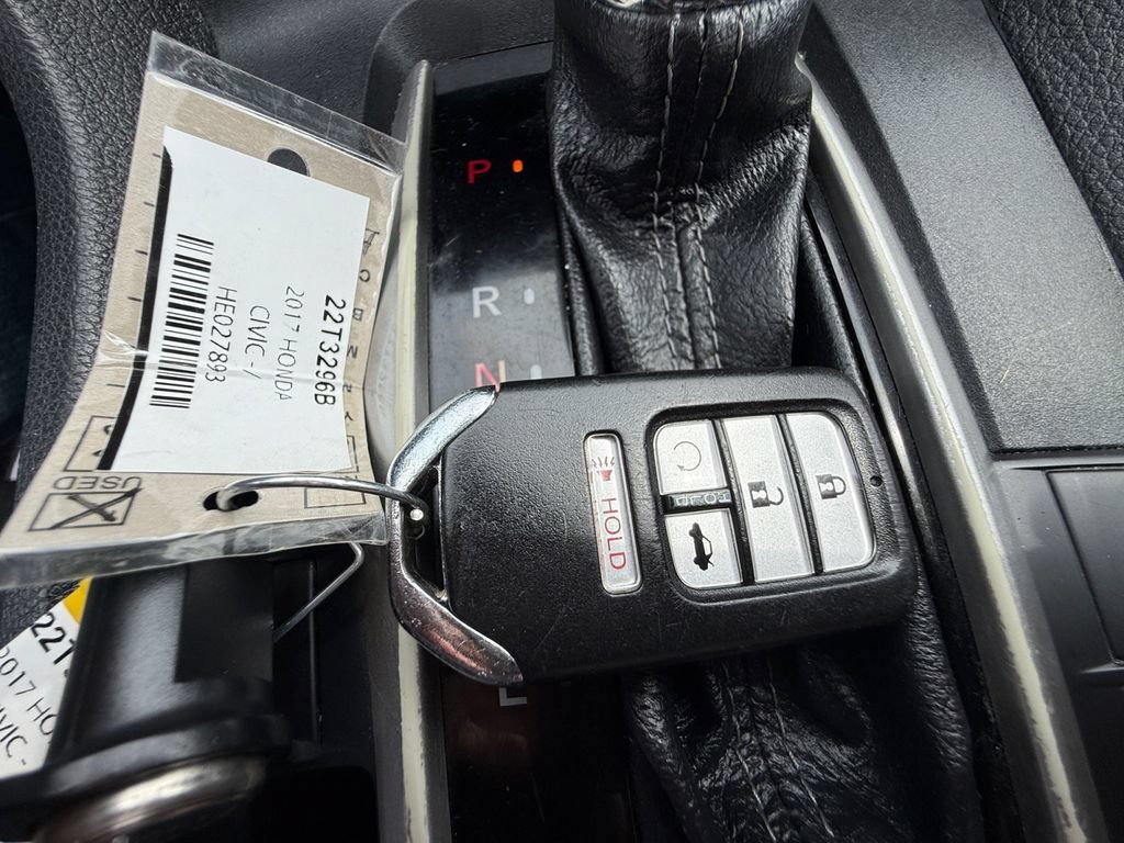 Used 2017 Honda Civic EX-L image 38