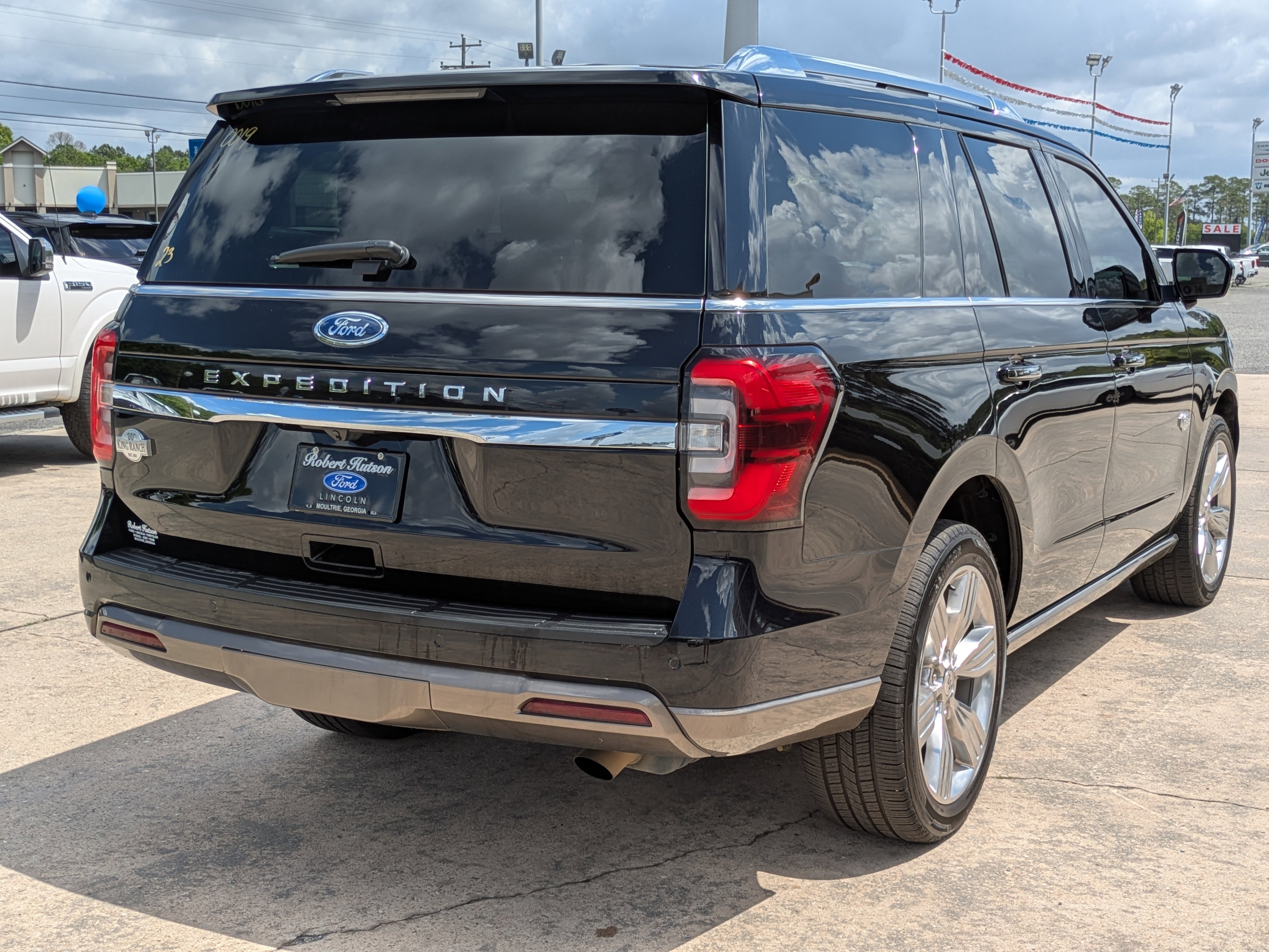 Used 2023 Ford Expedition King Ranch AWD/4WD image 6