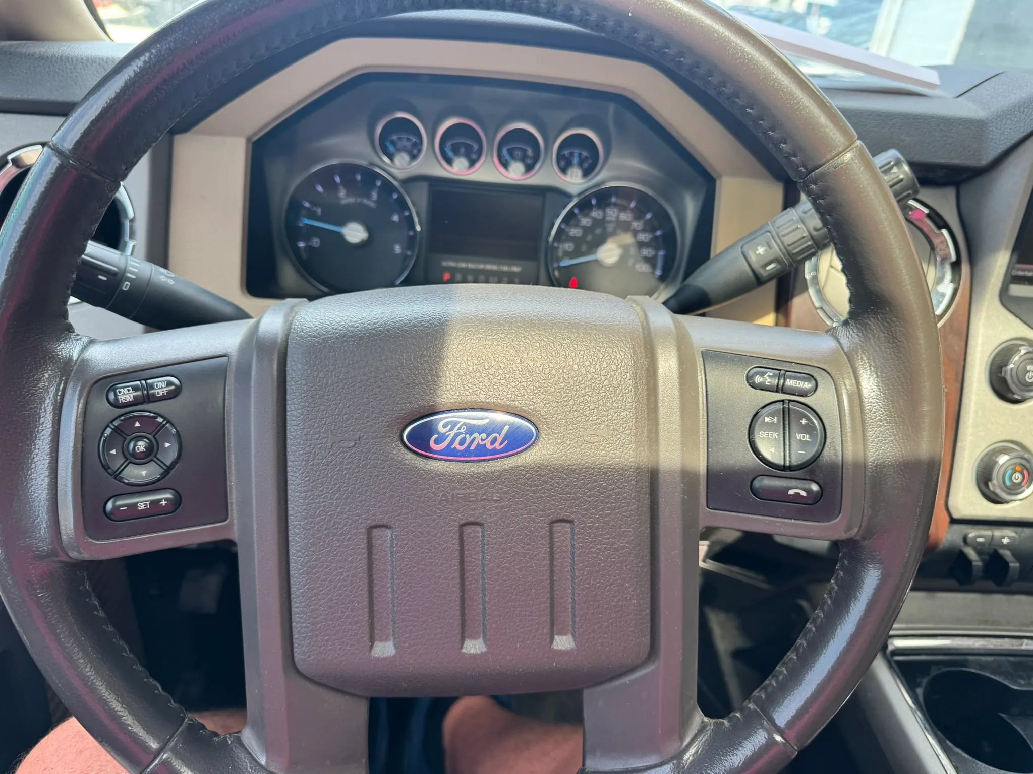 Used 2016 Ford F250 Lariat w/ Lariat Ultimate Package AWD/4WD image 19