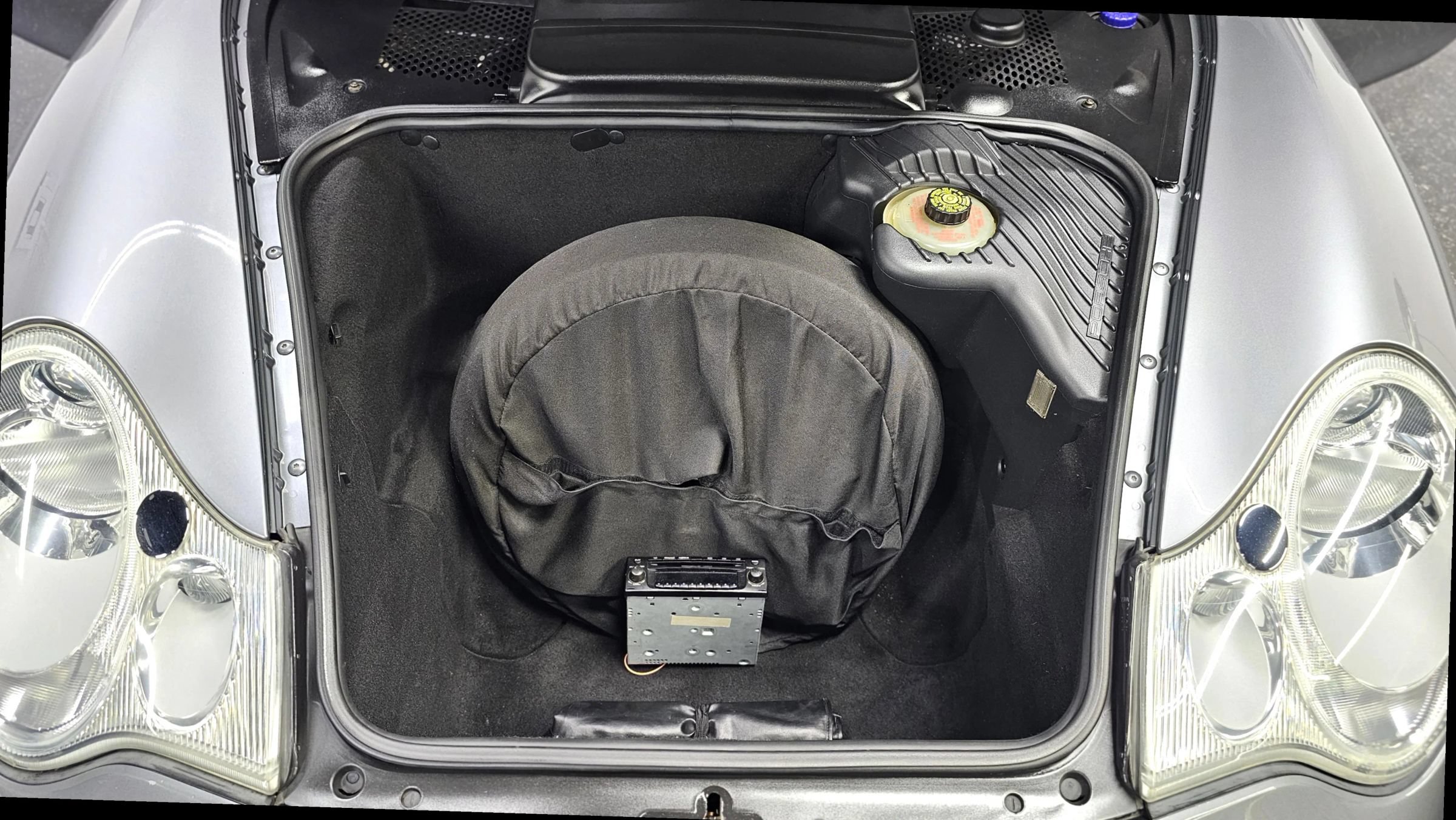 Used 2003 Porsche 911 GT3 RS image 8