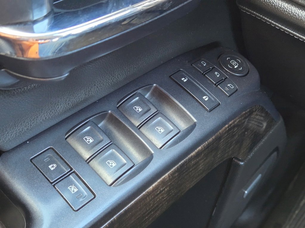 Used 2015 GMC Sierra 3500 Denali image 13