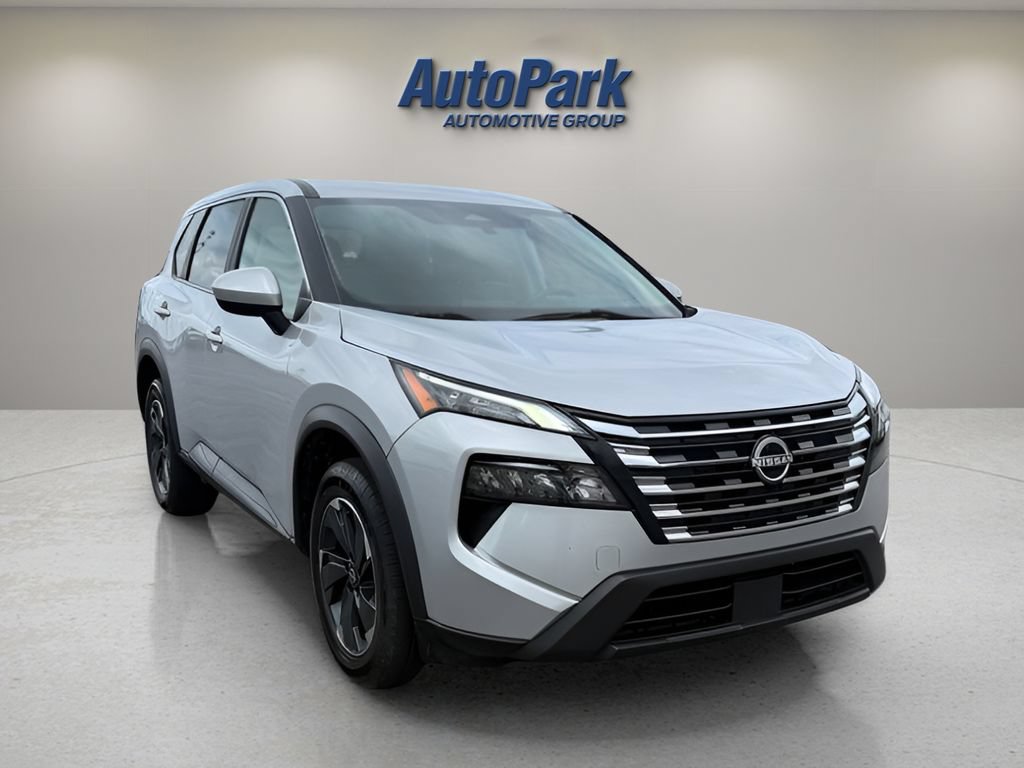 Used 2024 Nissan Rogue SV AWD/4WD image 1