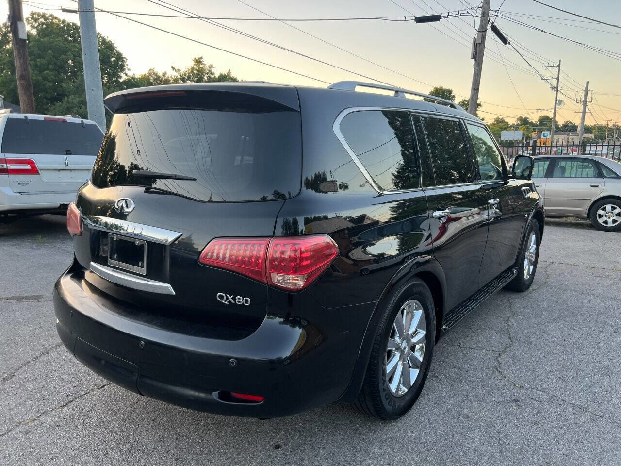 Used 2014 INFINITI QX80 4WD w/ Theater Package image 9