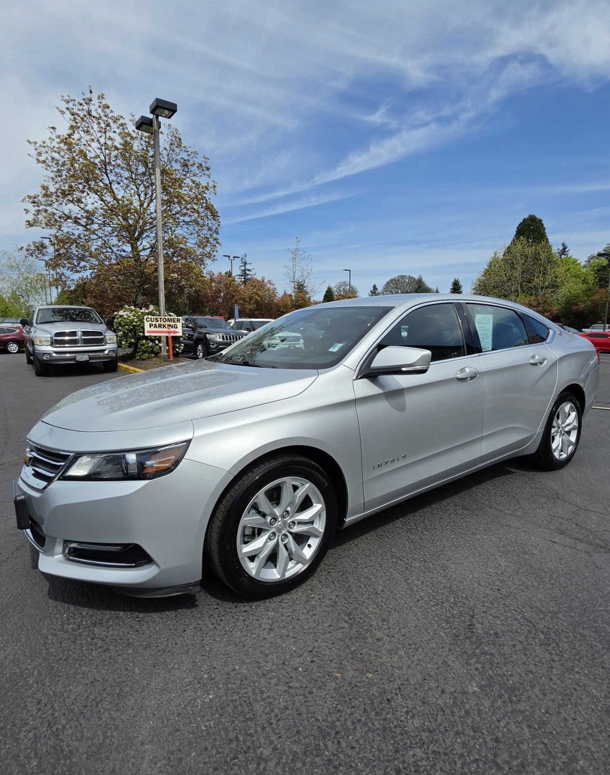 Used 2018 Chevrolet Impala LT FWD image 1
