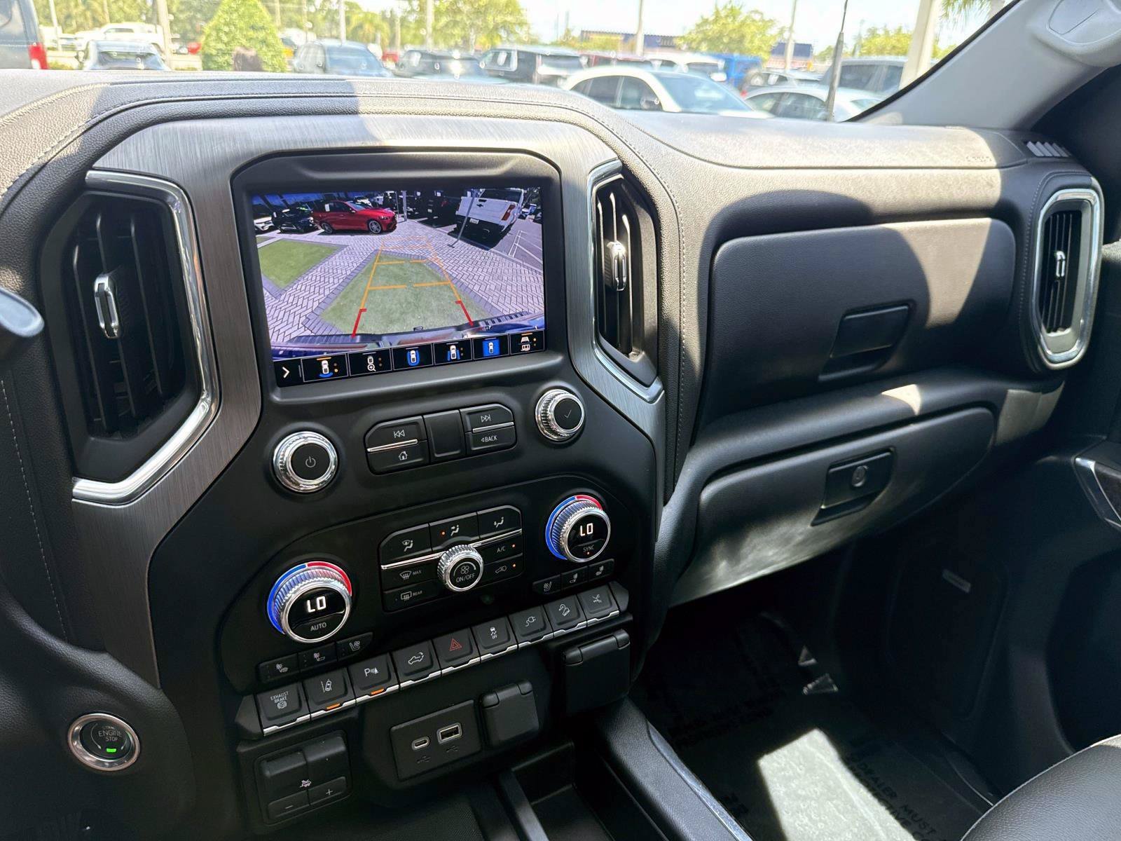 Used 2023 GMC Sierra 2500 Denali w/ Denali Ultimate Package AWD/4WD image 30