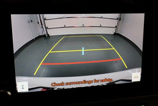 Used 2025 Toyota Camry SE image 26