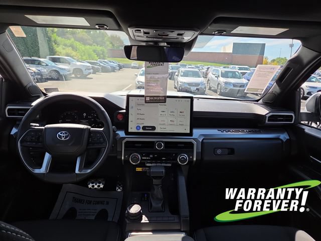 Used 2025 Toyota Tacoma TRD Sport w/ TRD Sport Upgrade Package AWD/4WD image 10