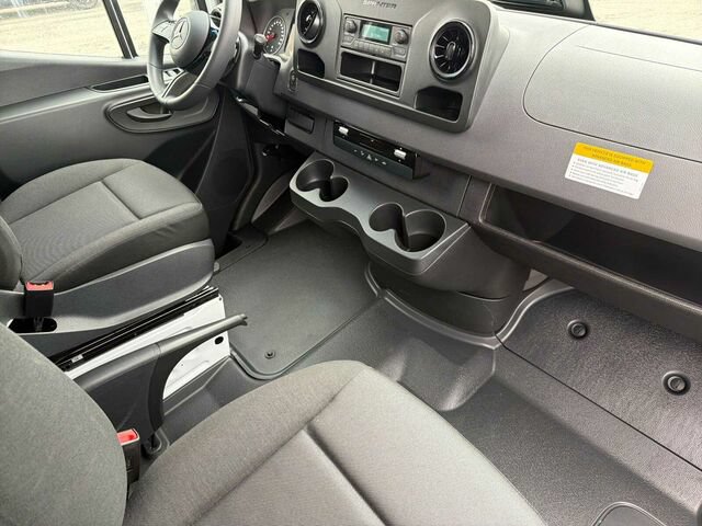 New 2026 Mercedes-Benz Sprinter 2500 image 15