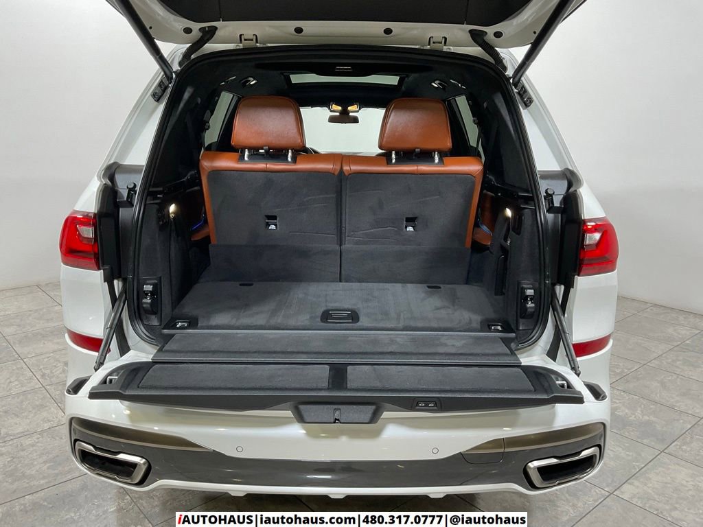 Used 2022 BMW X7 M50i image 13