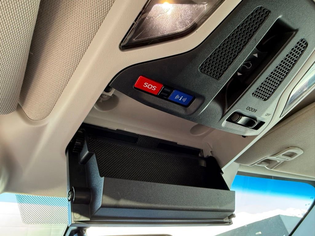 Used 2021 Subaru Outback Limited image 21