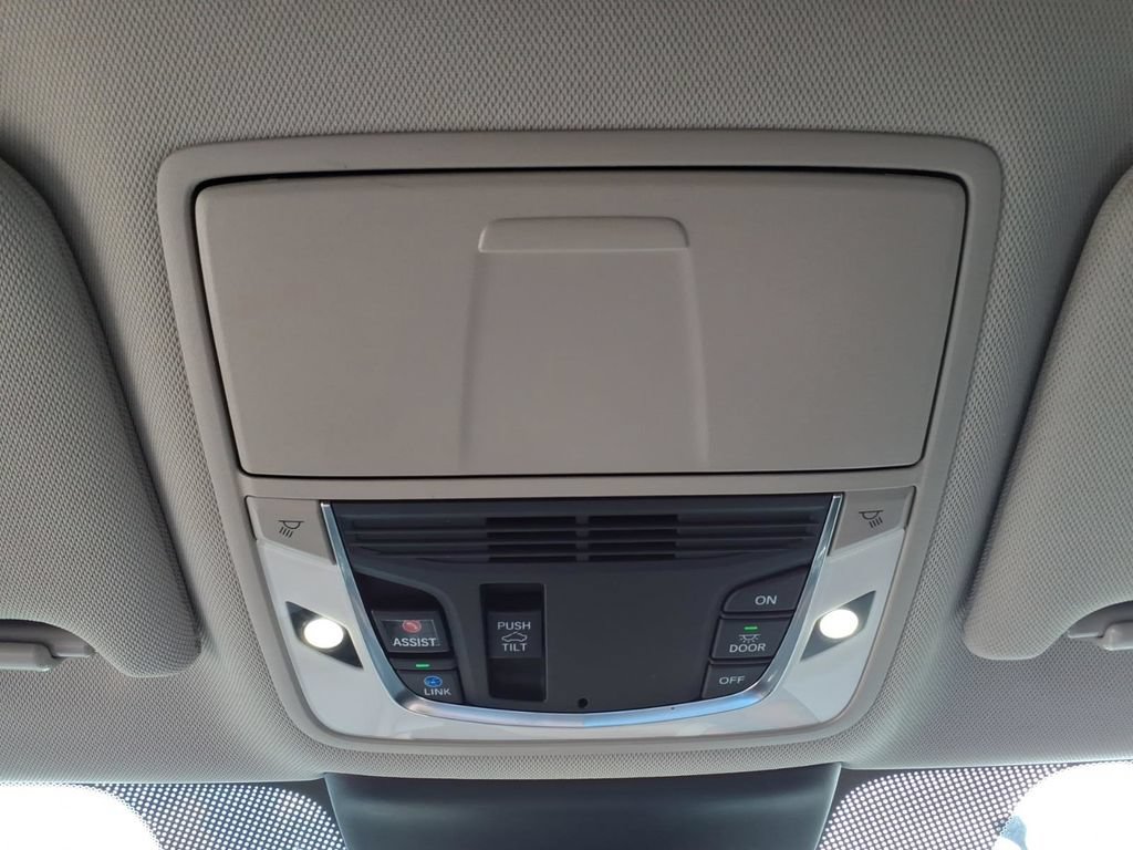 Used 2021 Acura TLX FWD image 22