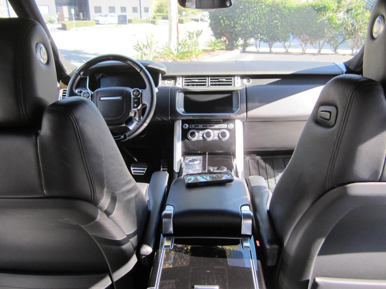 Used 2017 Land Rover Range Rover Long Wheelbase Supercharged image 18