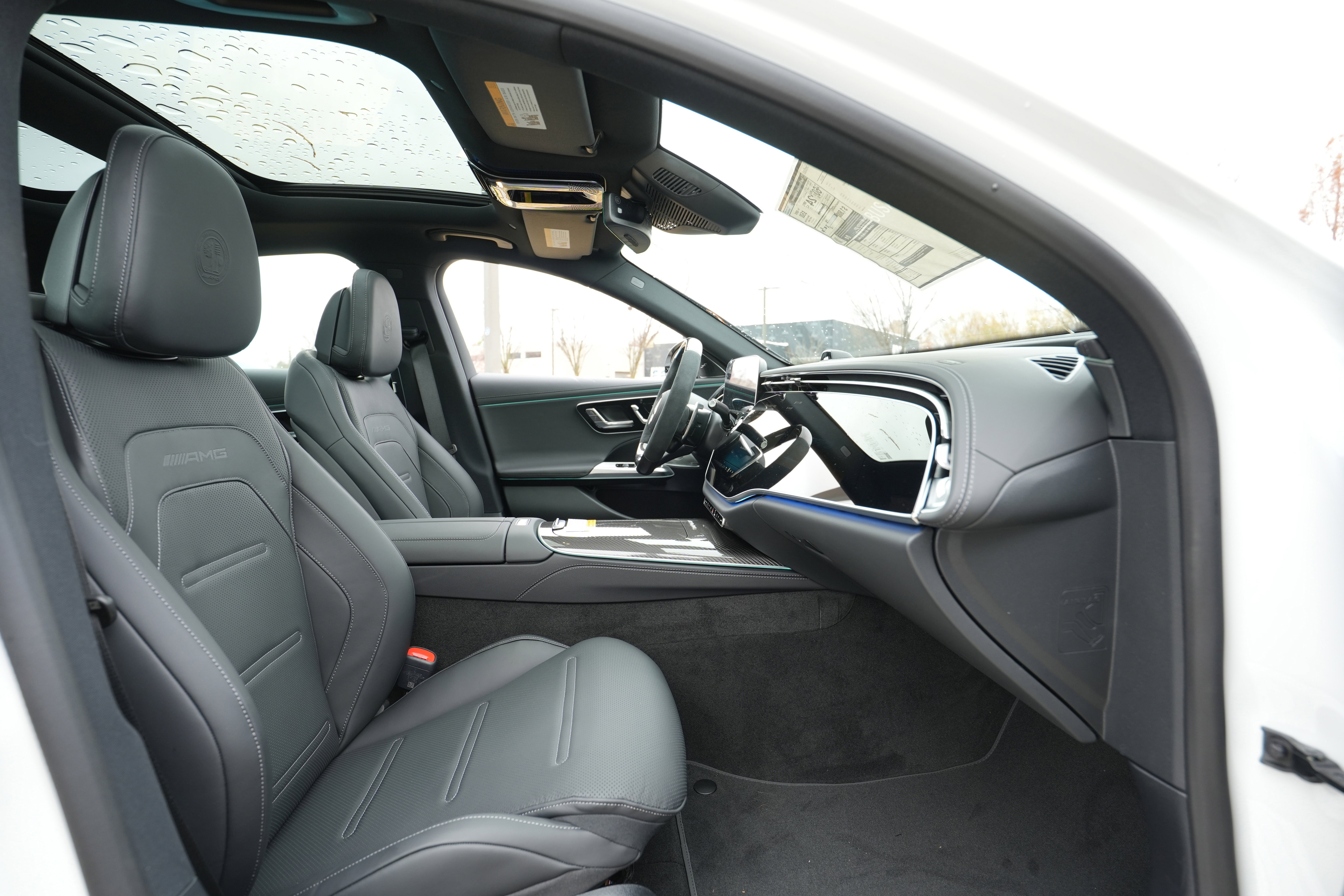 New 2026 Mercedes-Benz E 53 AMG e 4MATIC Sedan image 35