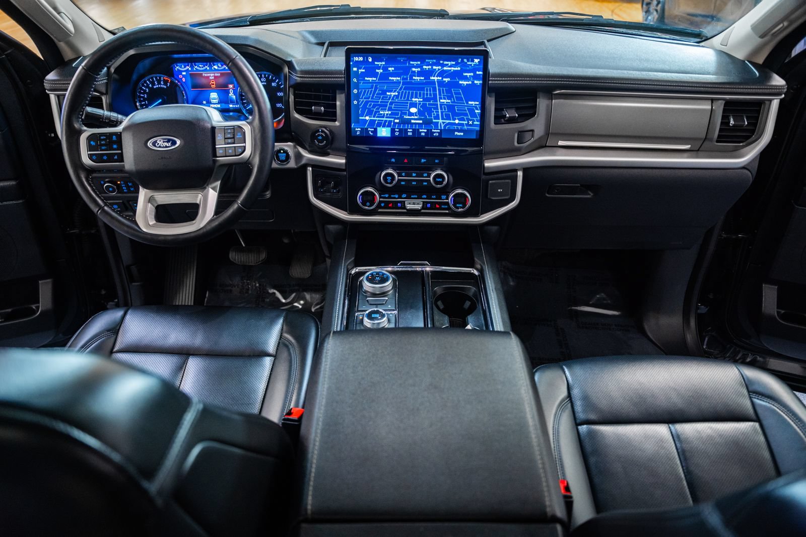 Used 2023 Ford Expedition XLT AWD/4WD image 28