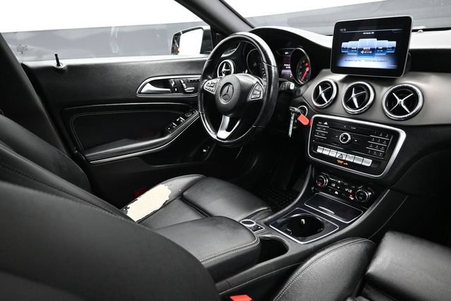 Used 2019 Mercedes-Benz CLA 250 image 12