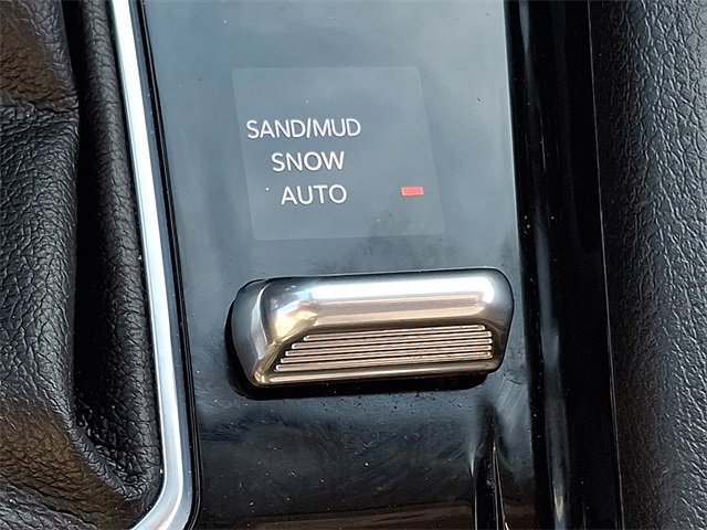 Used 2022 Jeep Compass Limited image 25