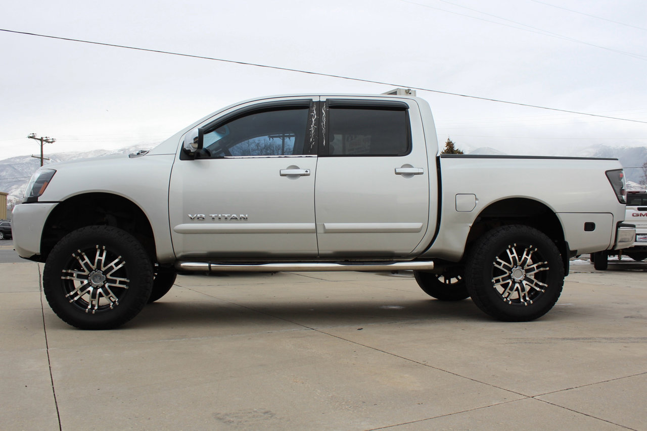 Used 2006 Nissan Titan LE w/ (R02) LE Off-Road Pkg image 36