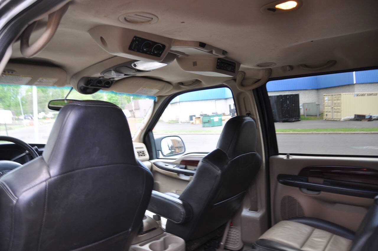 Used 2005 Ford Excursion Eddie Bauer RWD image 25