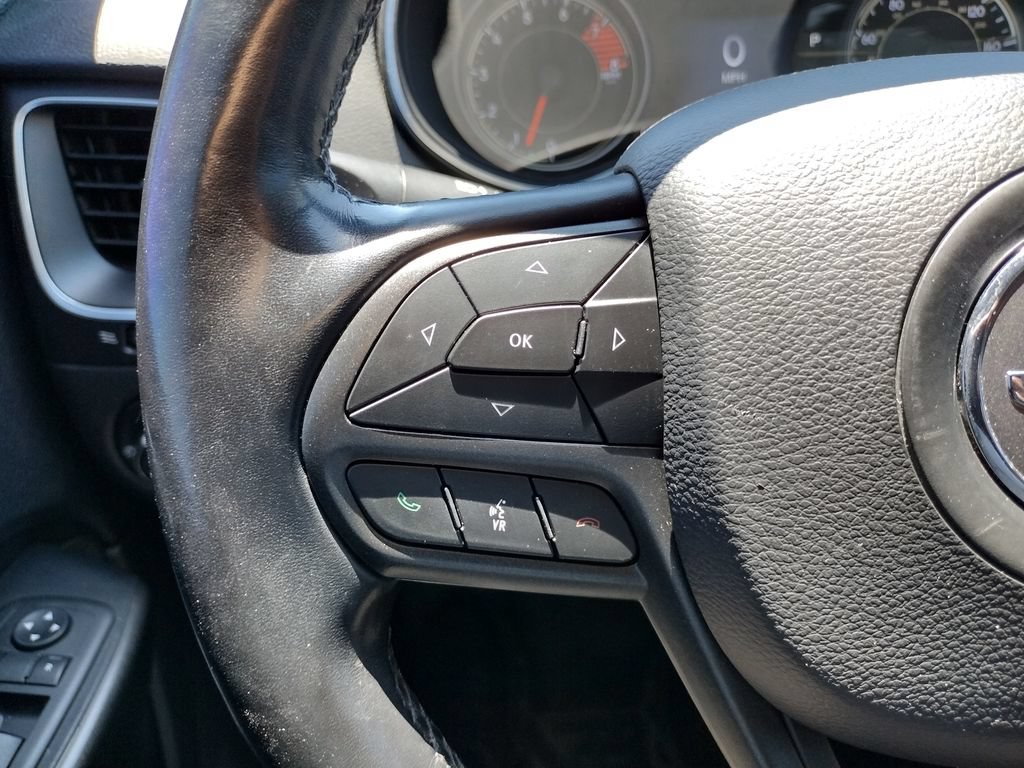 Used 2021 Jeep Cherokee Trailhawk AWD/4WD image 21