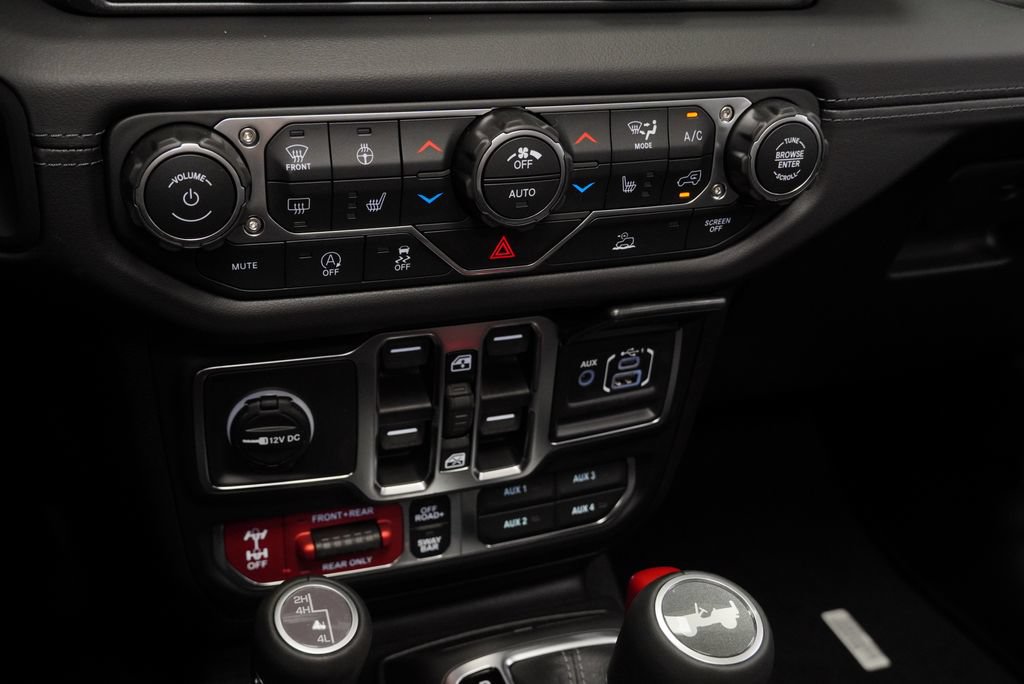 New 2026 Jeep Wrangler Unlimited Rubicon AWD/4WD image 24
