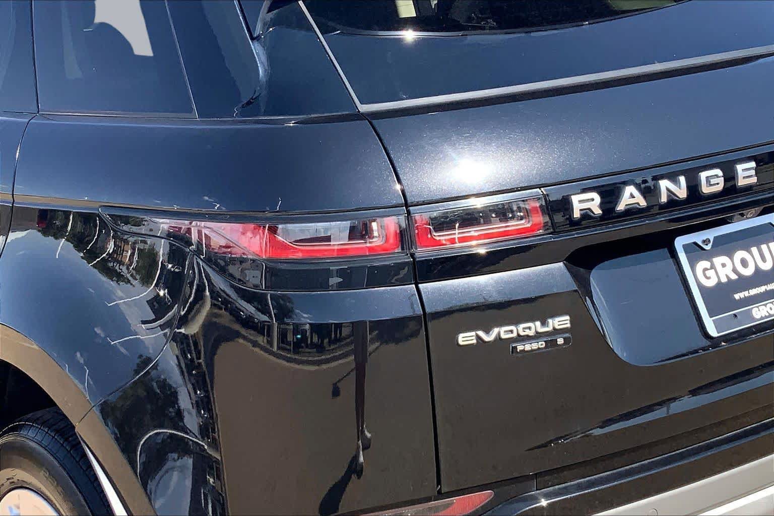 Used 2020 Land Rover Range Rover Evoque S AWD/4WD image 29