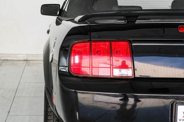 Used 2006 Ford Mustang GT RWD image 41