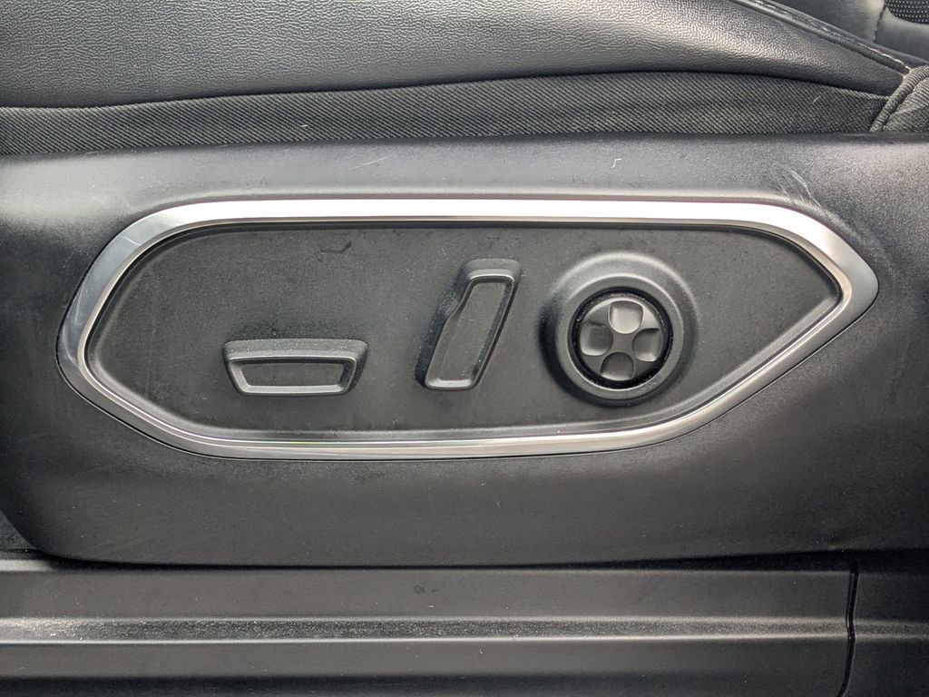 Used 2024 Jeep Wagoneer L 4WD image 17