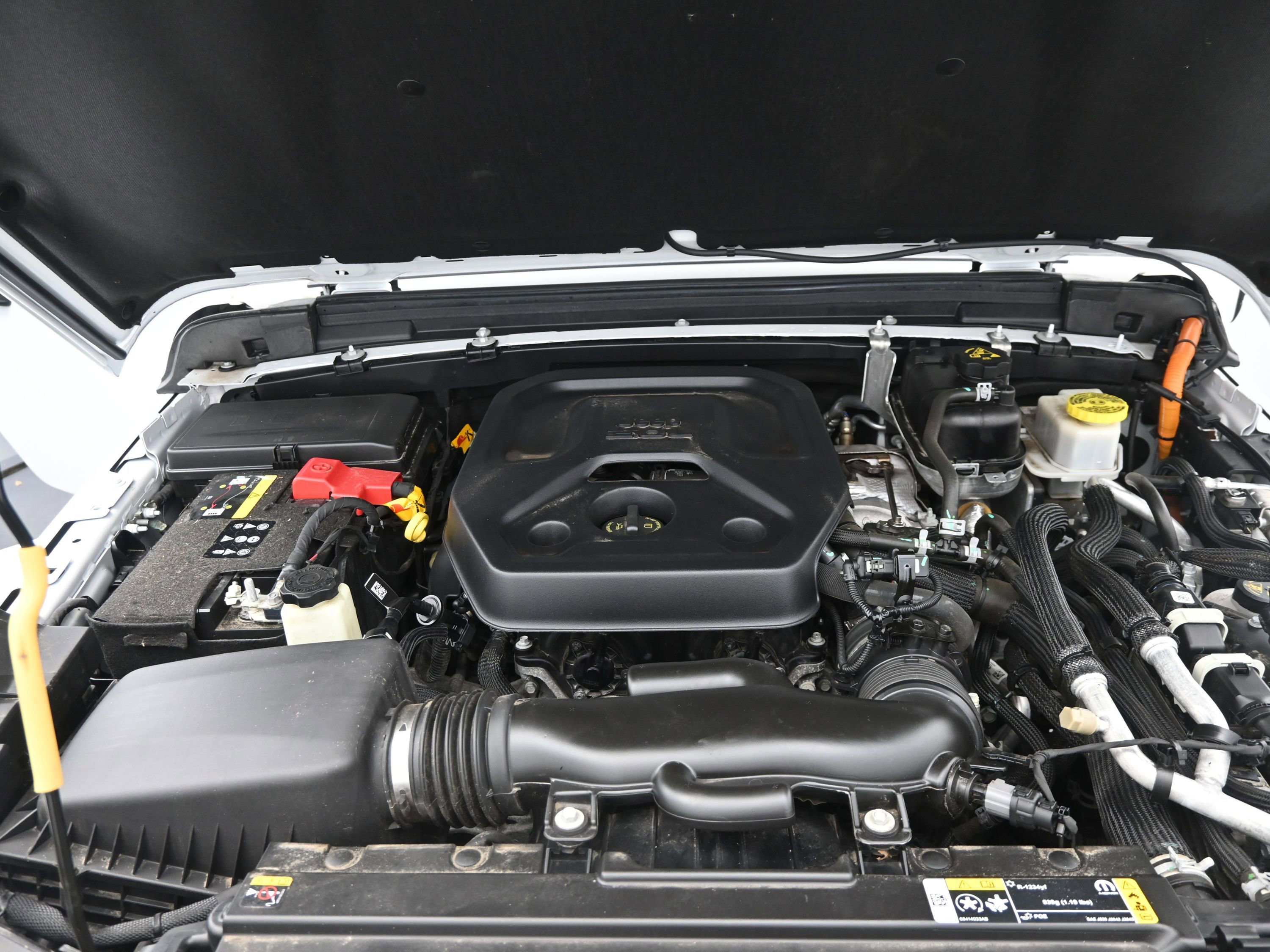 Used 2023 Jeep Wrangler Sahara image 22